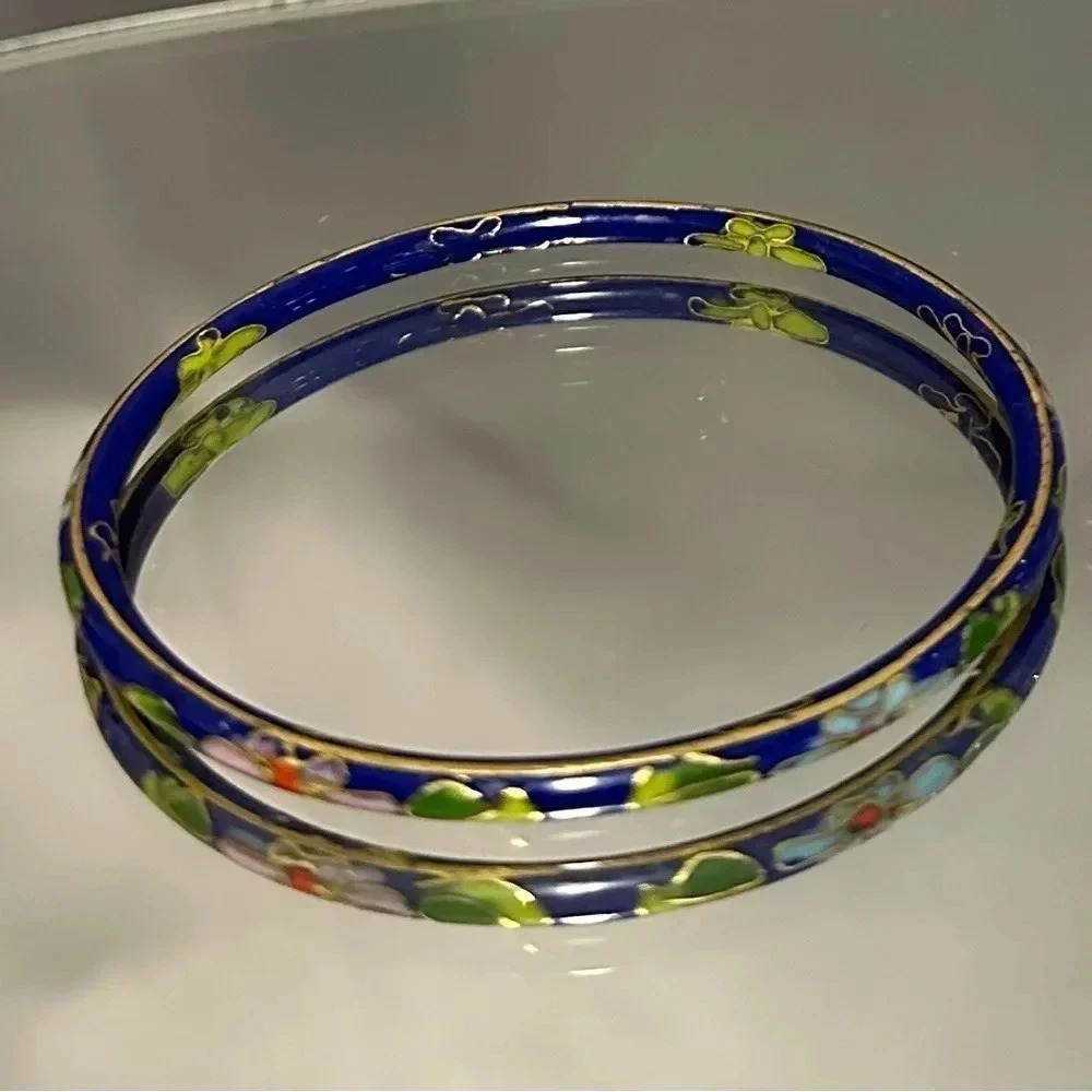 2 for $30 💎Vintage Cloisonné Hand Painted Gold Lines Floral Bangle Bracelet 8”